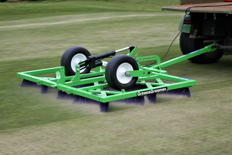 Greens-Groomer