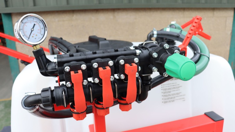 Straightforward manual controls.