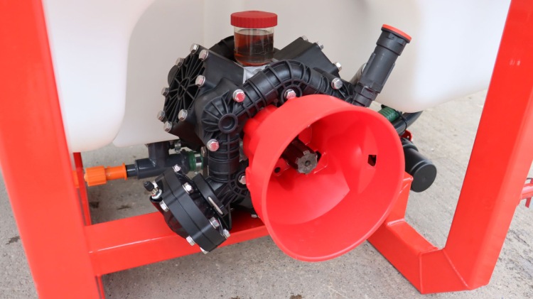 3-cylinder diaphragm pump.